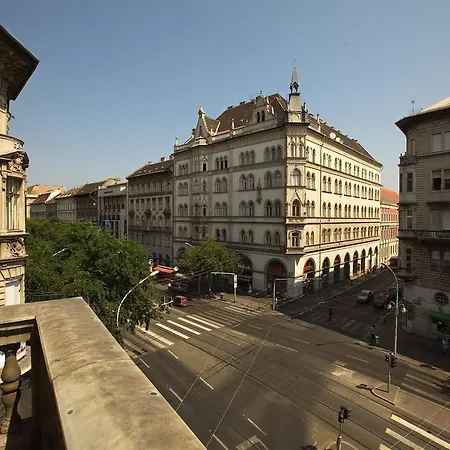 Westend Minihotel Konukevi 3*