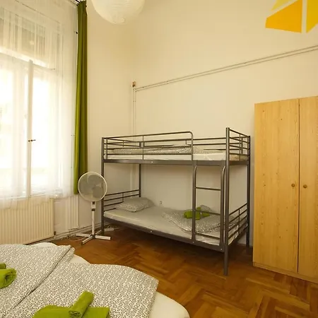 Westend Minihotel 3*