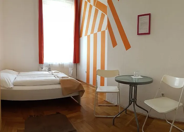 Westend Minihotel Pensiune 3*