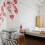 Westend Minihotel